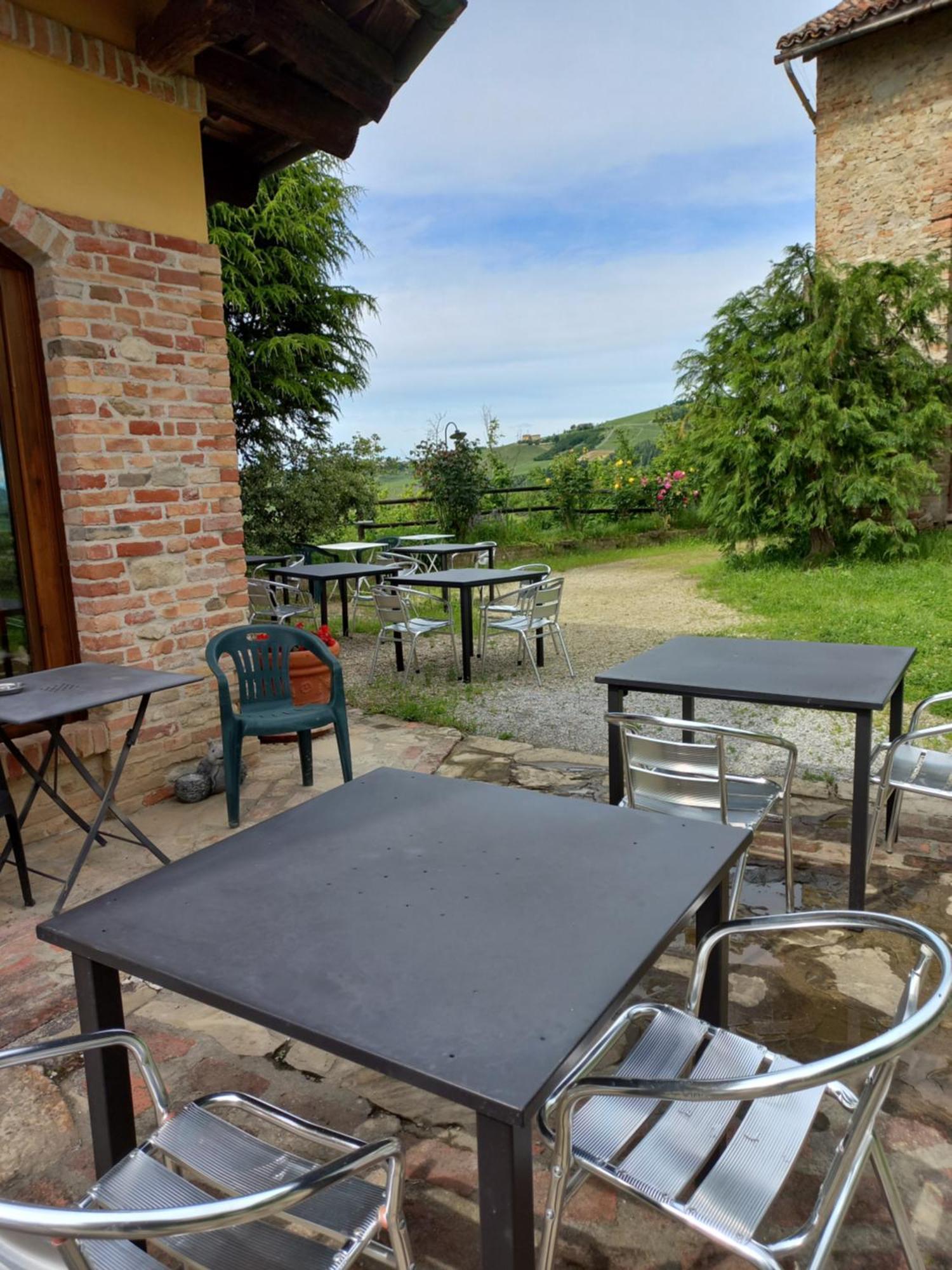 Villa La Briccola Diano dʼAlba Esterno foto